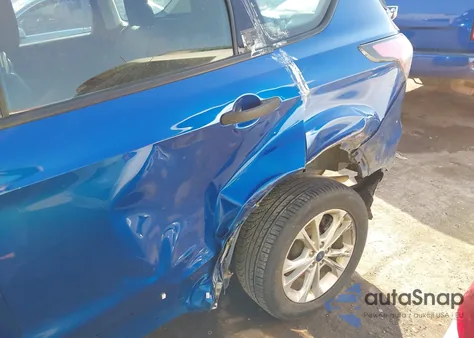 2017 Ford Escape S z USA, uszkodzony, nr VIN 1FMCU0F78HUA48089